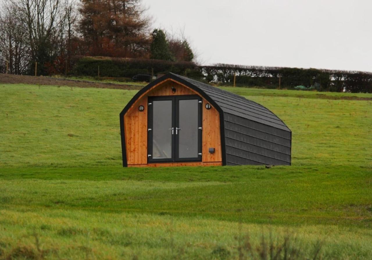Badger'S Sett Villa Bathgate Exterior photo